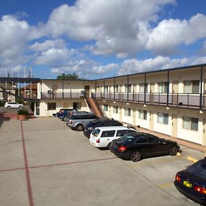 Westside Motor Inn